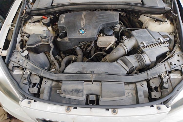 Used BMW X1 2014 sDrive18i Fashion Model Engine Bay
