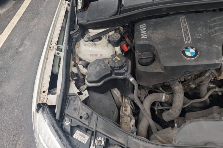Used BMW X1 2014 sDrive18i Leading Model Engine Bay Right