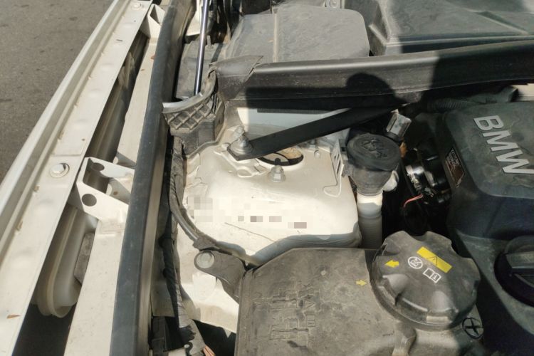Used BMW X1 2014 sDrive18i Fashion Model Engine Bay Right