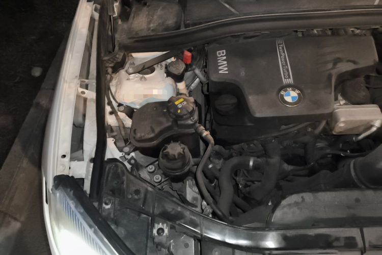 Used BMW X1 2014 xDrive20i Sports Design Package Engine Bay Right