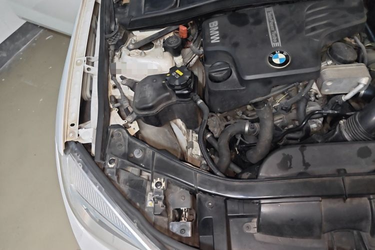 Used BMW X1 2014 sDrive18i Leading Model Engine Bay Right