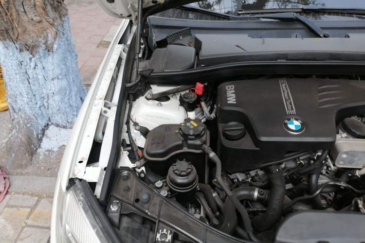 Used BMW X1 2014 xDrive20i X Design Package Engine Bay Right