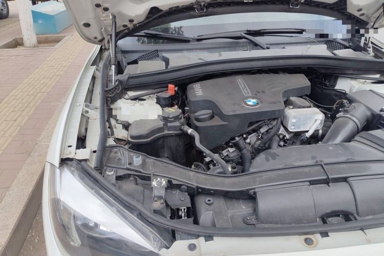 Used BMW X1 2014 sDrive18i Fashion Model Engine Bay Right