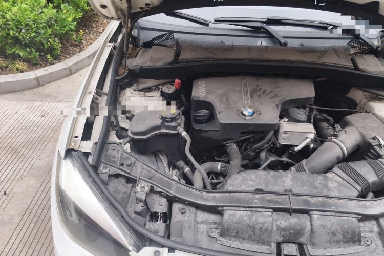 Used BMW X1 2014 sDrive18i Fashion Model Engine Bay Right