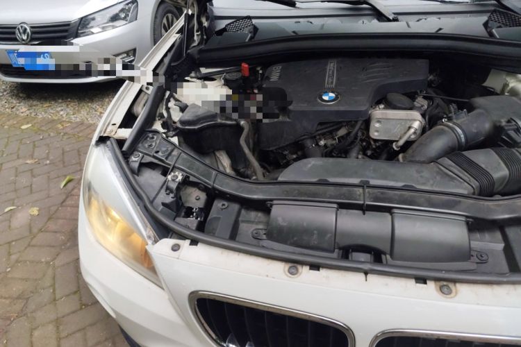 Used BMW X1 2014 sDrive18i Fashion Model Engine Bay Right