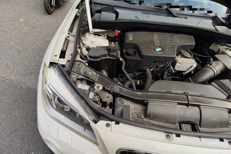 Used BMW X1 2014 sDrive18i Leading Model Engine Bay Right