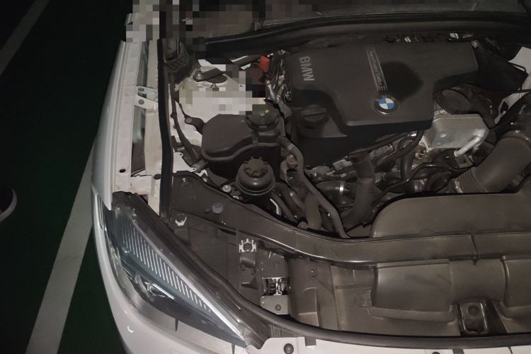 Used BMW X1 2014 xDrive20i Sports Design Package Engine Bay Right