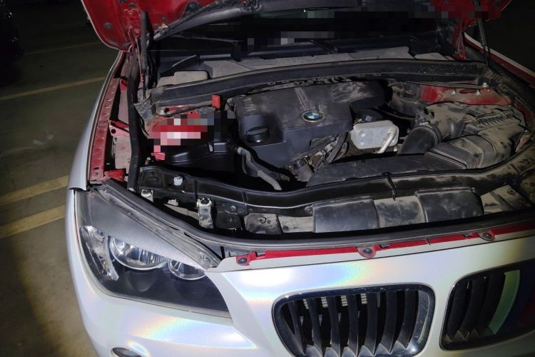 Used BMW X1 2014 sDrive18i Fashion Model Engine Bay Right