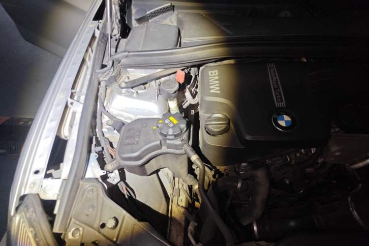 Used BMW X1 2014 sDrive18i Leading Model Engine Bay Right