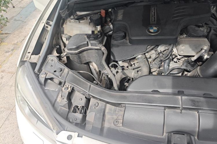 Used BMW X1 2014 sDrive18i Leading Model Engine Bay Right