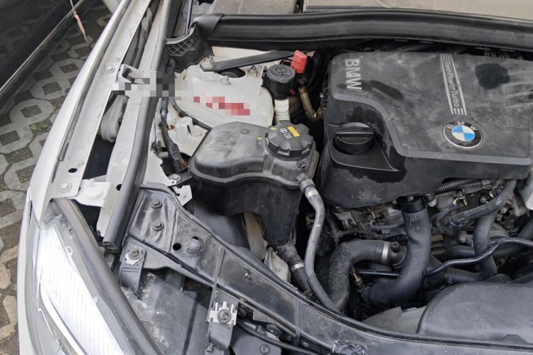 Used BMW X1 2014 sDrive20i Sports Design Package Engine Bay Right