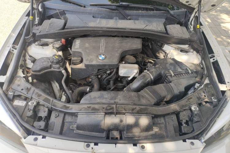 Used BMW X1 2014 sDrive18i Fashion Model Engine Bay