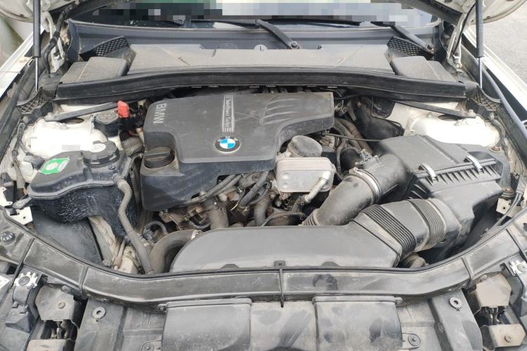 Used BMW X1 2014 sDrive18i Fashion Model Engine Bay