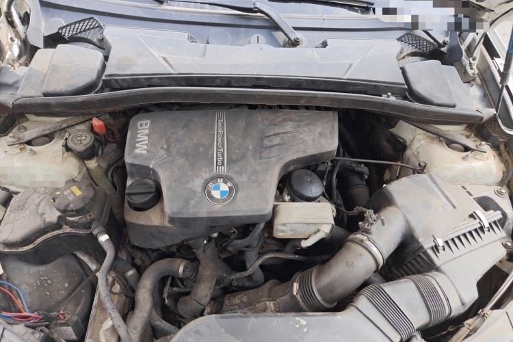 Used BMW X1 2014 sDrive18i Fashion Model Engine Bay