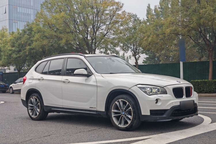Used BMW X1 2014 xDrive20i Sports Design Package Exterior 2