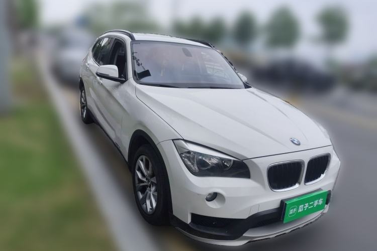 Used BMW X1 2014 sDrive18i manual model Exterior 2