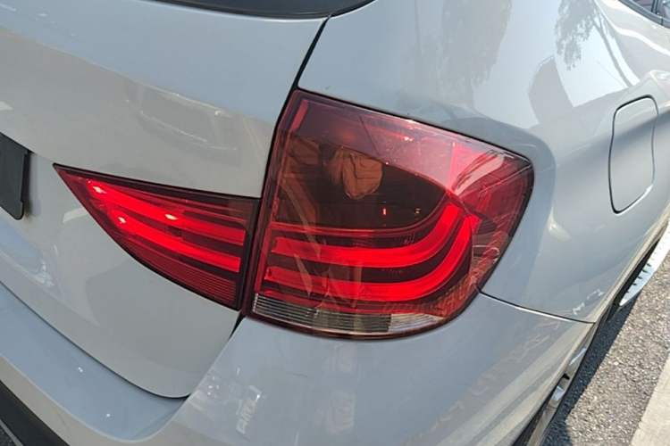 Used BMW X1 2014 sDrive18i Fashion Model Exterior 3