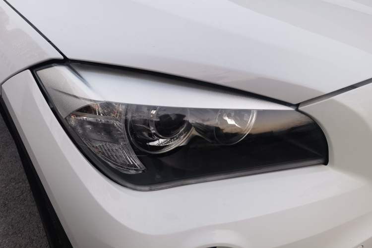 Used BMW X1 2014 sDrive18i Fashion Model Exterior 3