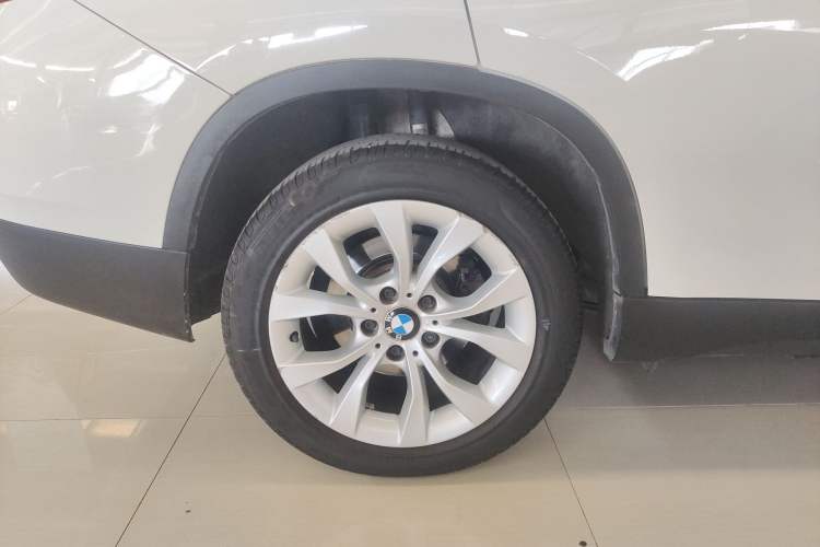 Used BMW X1 2014 sDrive18i Fashion Model Exterior 4
