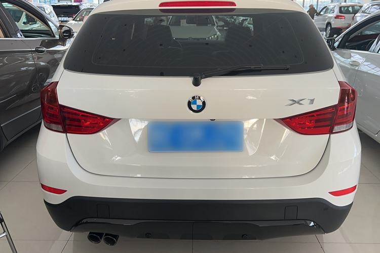 Used BMW X1 2014 xDrive20i Sports Design Package Exterior 4