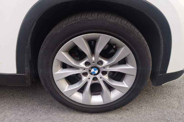 Used BMW X1 2014 sDrive18i Fashion Model Exterior 4