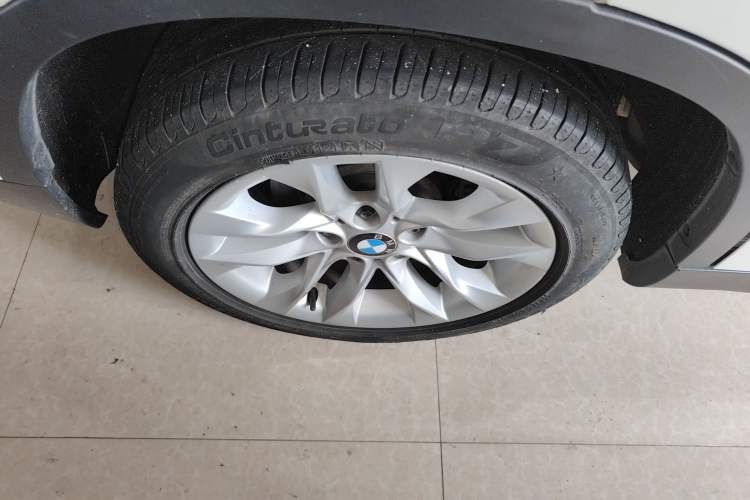 Used BMW X1 2014 sDrive18i Leading Model Exterior 5