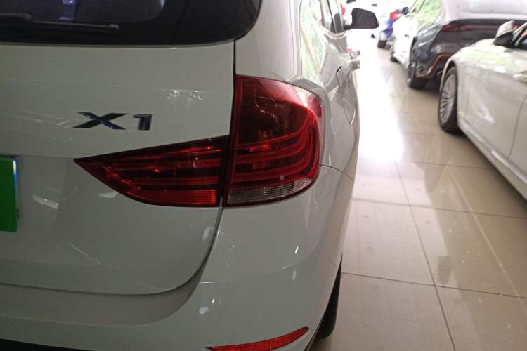 Used BMW X1 2014 sDrive18i manual model Exterior 6