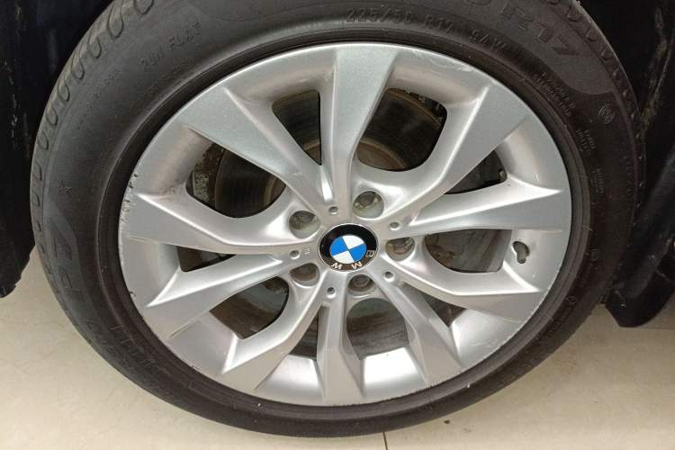 Used BMW X1 2014 sDrive18i manual model Exterior 7
