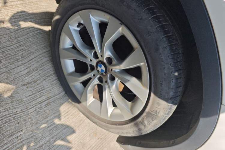 Used BMW X1 2014 sDrive18i manual model Exterior 7