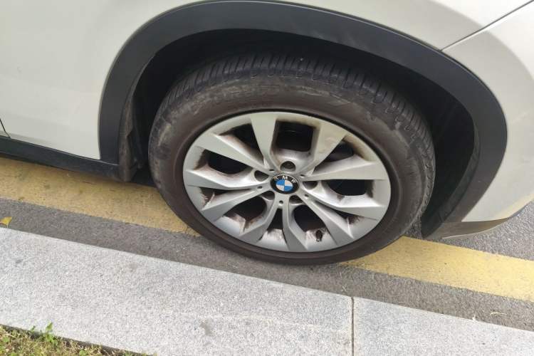 Used BMW X1 2014 sDrive18i manual model Exterior 7