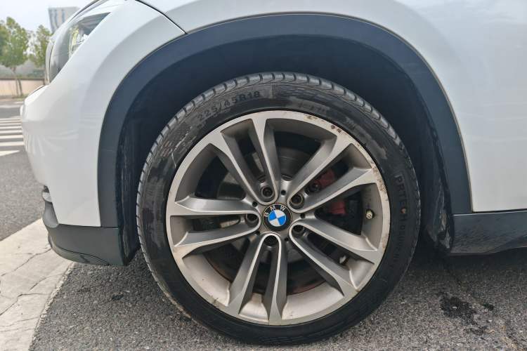 Used BMW X1 2014 xDrive20i Sports Design Package Exterior 8