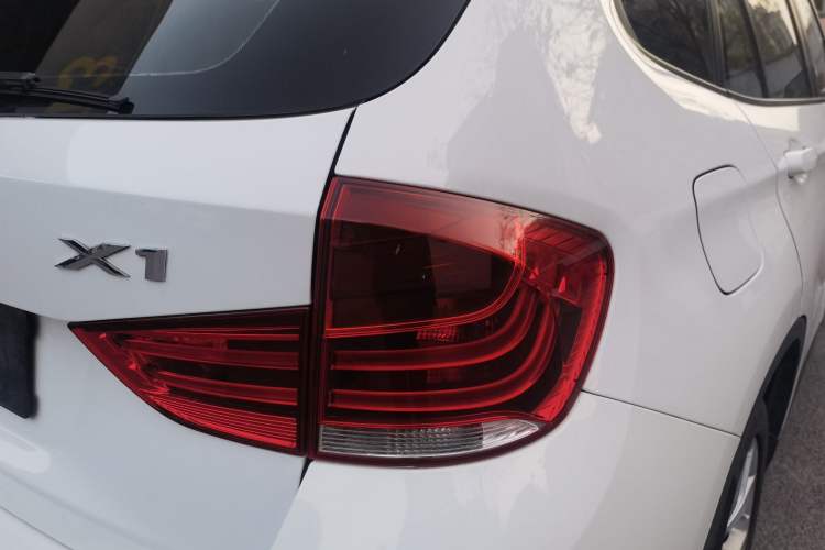 Used BMW X1 2014 sDrive18i Fashion Model Exterior 9