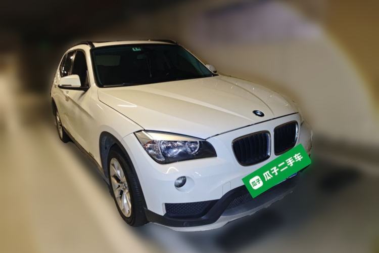 Used BMW X1 2014 sDrive18i Fashion Model Front Right 45 Deg