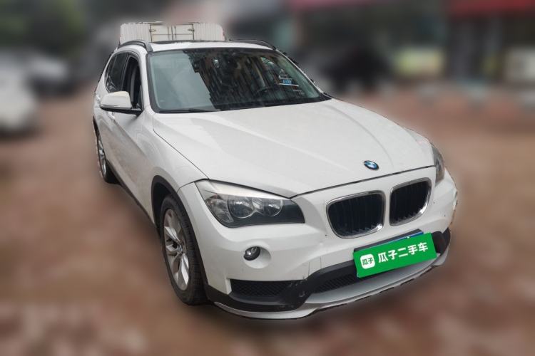 Used BMW X1 2014 sDrive18i Fashion Model Front Right 45 Deg