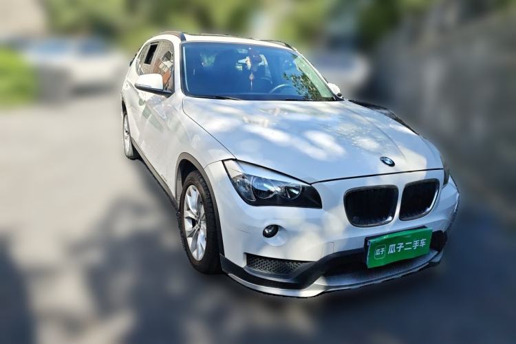 Used BMW X1 2014 sDrive18i Fashion Model Front Right 45 Deg