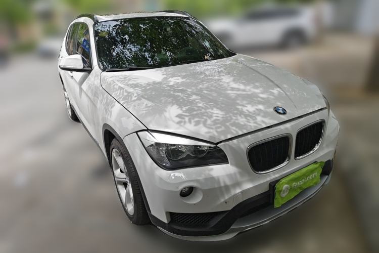 Used BMW X1 2014 sDrive18i Fashion Model Front Right 45 Deg