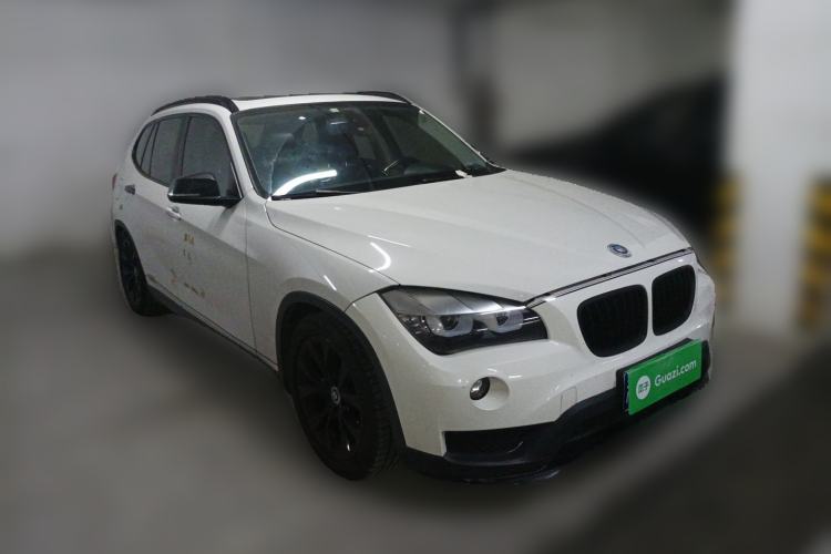 Used BMW X1 2014 sDrive18i Fashion Model Front Right 45 Deg