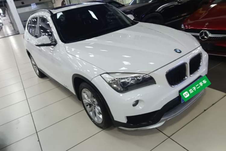 Used BMW X1 2014 sDrive18i Fashion Model Front Right 45 Deg