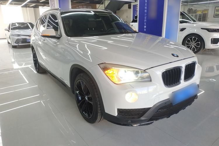 Used BMW X1 2014 sDrive18i Leading Model Front Right 45 Deg