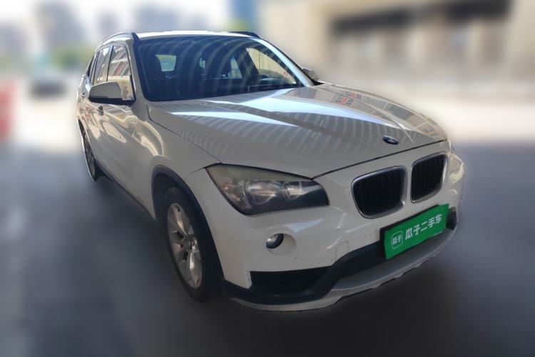 Used BMW X1 2014 sDrive18i Fashion Model Front Right 45 Deg