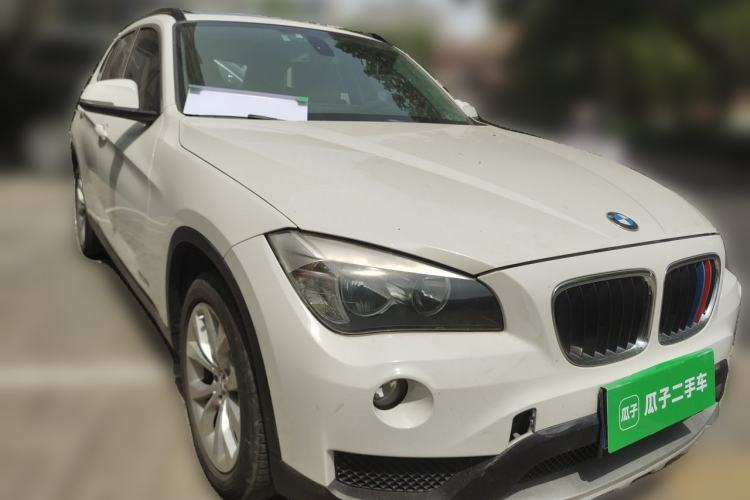 Used BMW X1 2014 sDrive18i Fashion Model Front Right 45 Deg