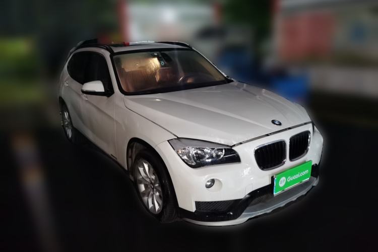 Used BMW X1 2014 sDrive18i Fashion Model Front Right 45 Deg