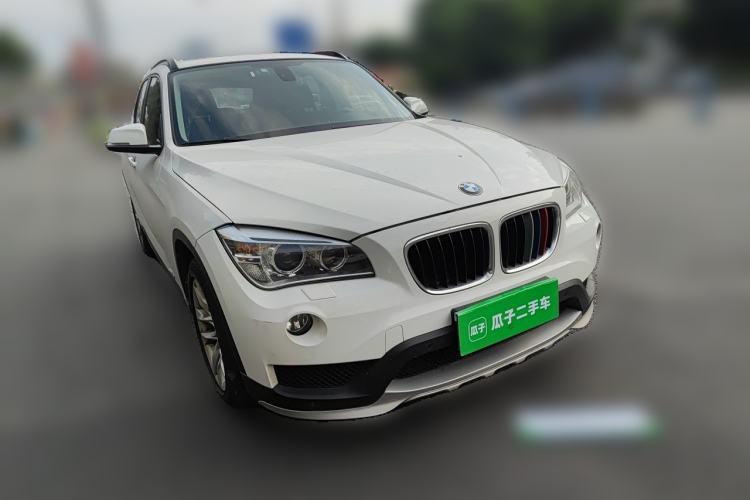 Used BMW X1 2014 sDrive18i Leading Model Front Right 45 Deg