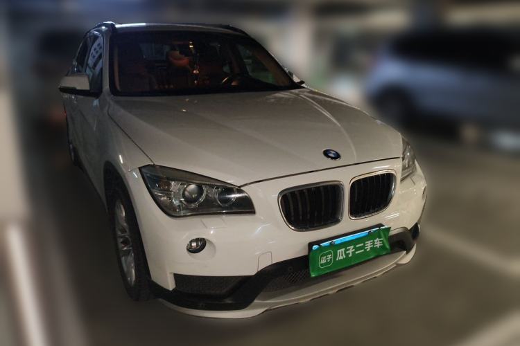 Used BMW X1 2014 sDrive18i Leading Model Front Right 45 Deg