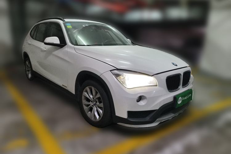 Used BMW X1 2014 sDrive18i Fashion Model Front Right 45 Deg