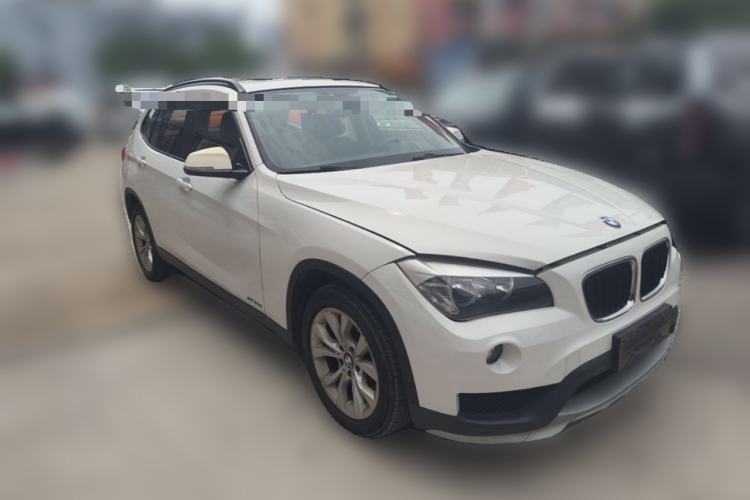 Used BMW X1 2014 sDrive18i Fashion Model Front Right 45 Deg