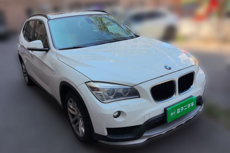 Used BMW X1 2014 sDrive18i Leading Model Front Right 45 Deg