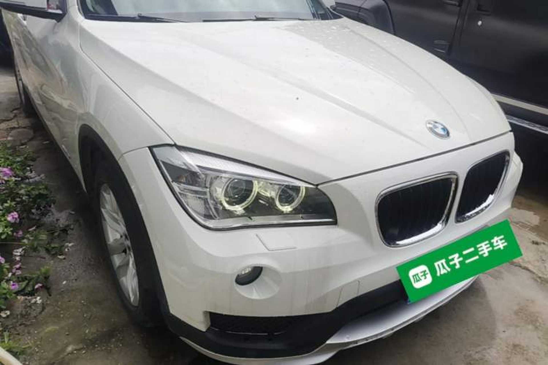 Used BMW X1 2014 sDrive18i Leading Model Front Right 45 Deg