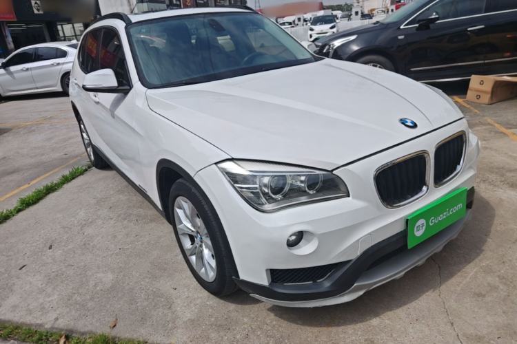 Used BMW X1 2014 sDrive18i Fashion Model Front Right 45 Deg
