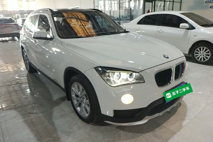 Used BMW X1 2014 sDrive18i Fashion Model Front Right 45 Deg